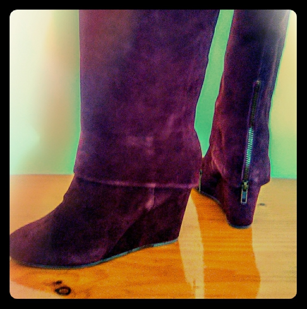 Steve Madden wine suede knee boots size 9 Mevin